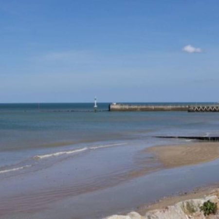 Appartement Front Mer Proche Omaha & Utah Beach - 3 Grandcamp-Maisy Exterior photo
